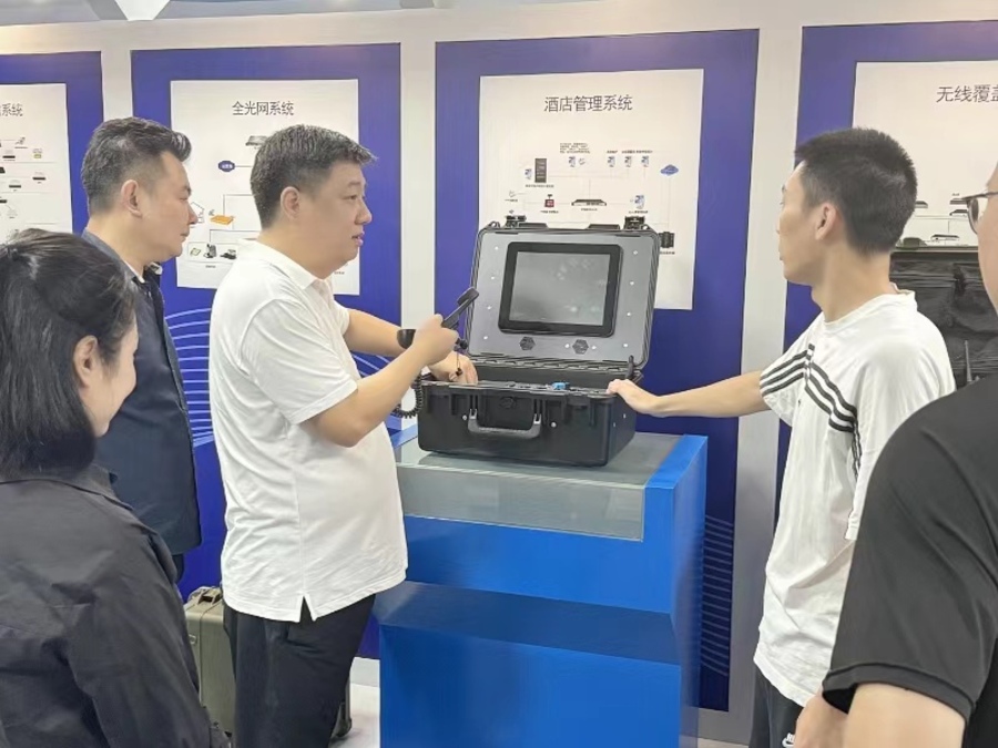 產(chǎn)品展示廳.jpg 產(chǎn)品展示廳.jpg